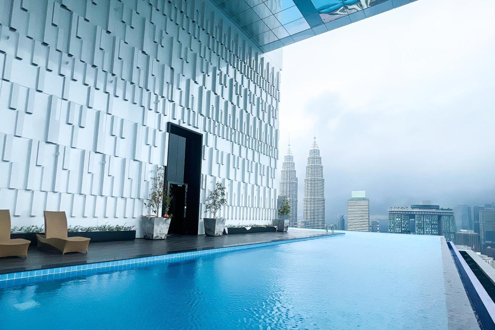 Face Kl Tower Klcc Pavilion By Kimiro Kuala Lumpur Exterior photo